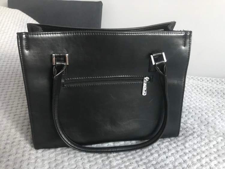 Czarna torebka Karen