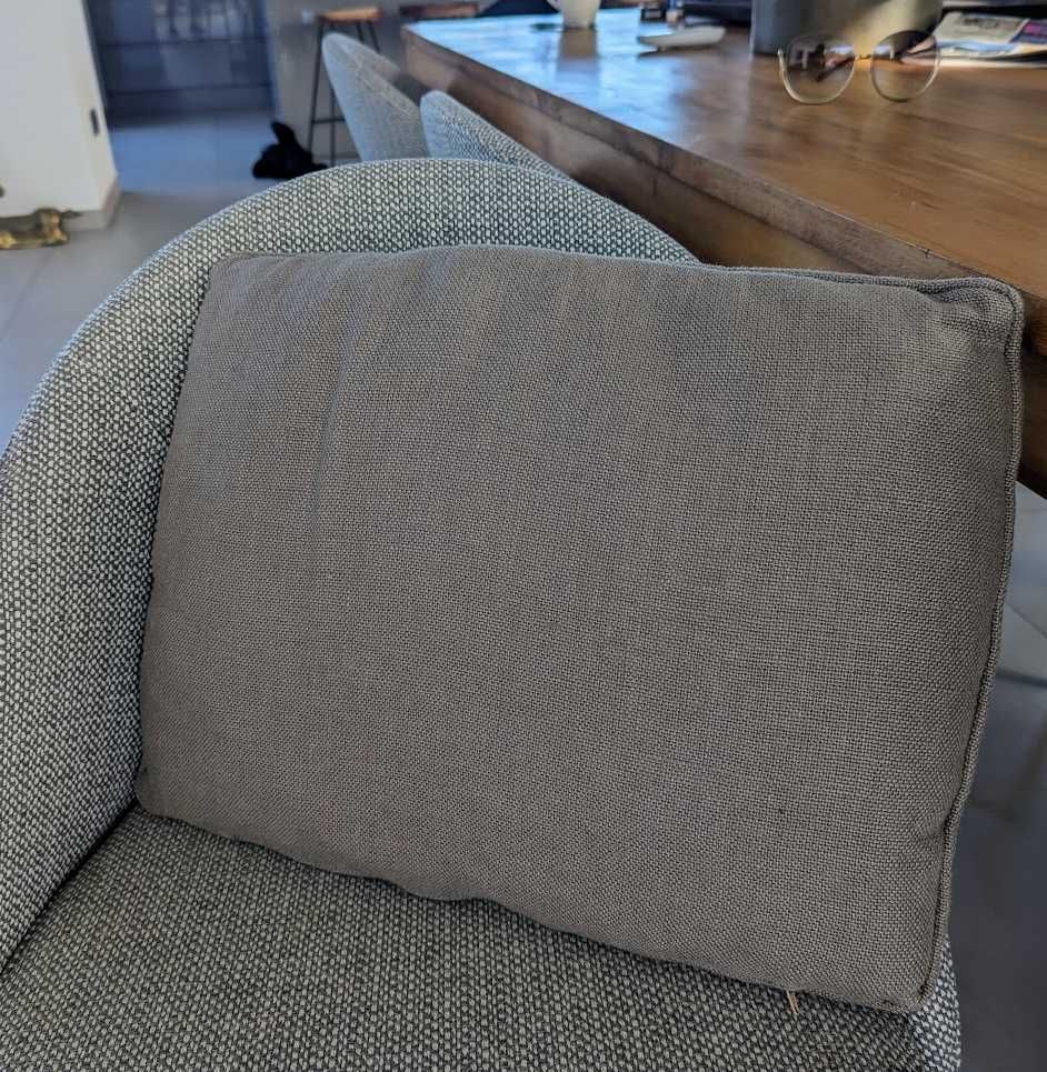 Almofada Cinza Rectangular Grey Cushion