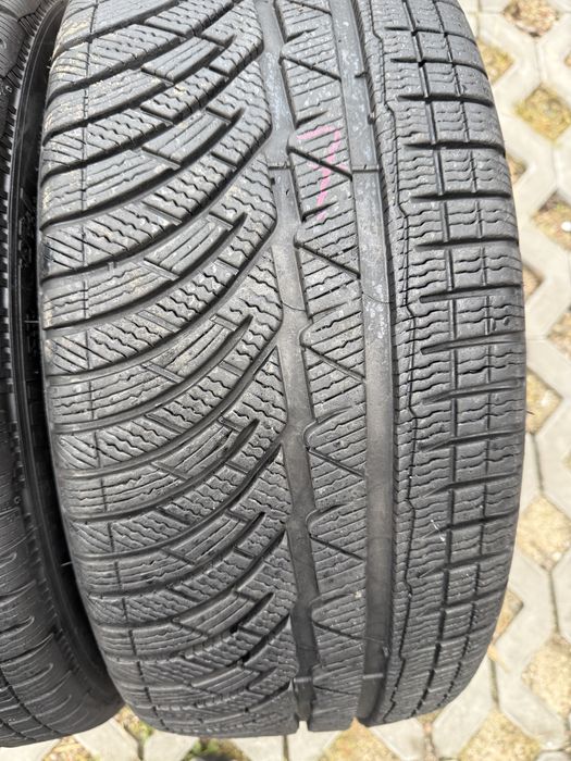 225/40r18 92V XL Michelin Pilot Alpin PA4