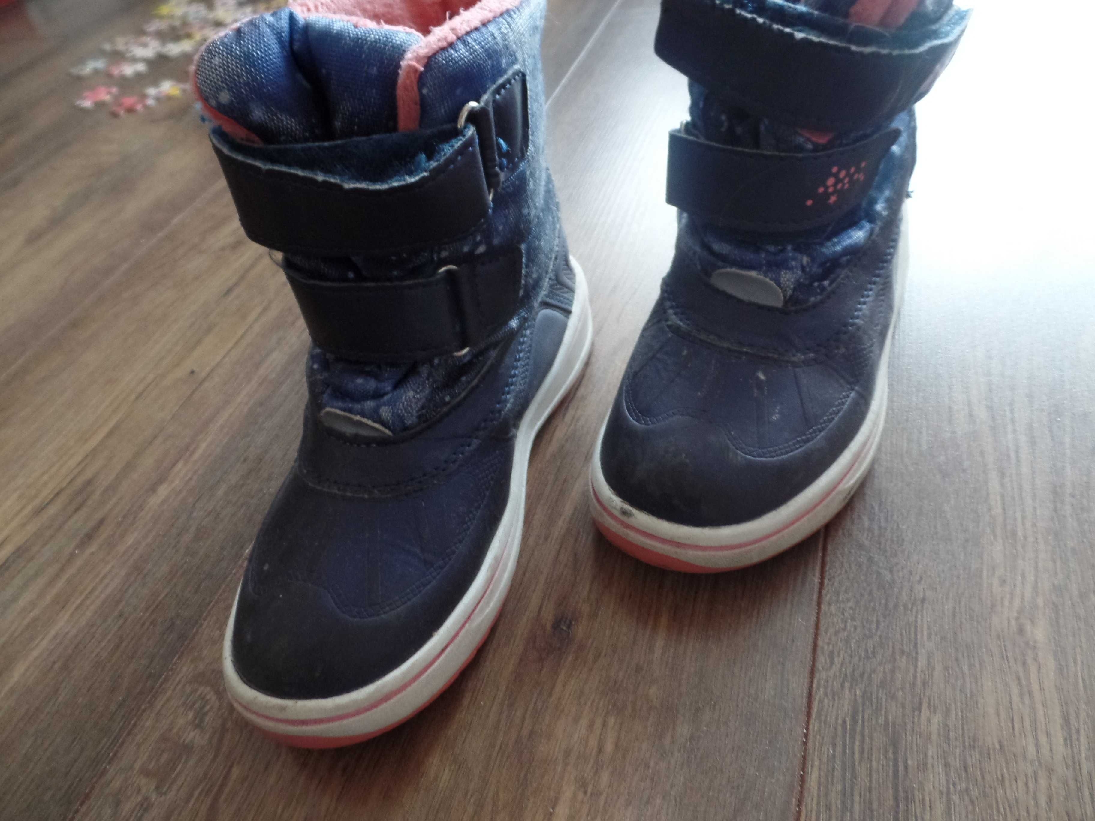 Buty zimowe, śniegowce na śnieg R. 30