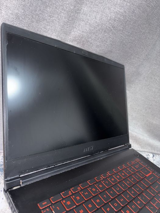 MSI Bravo 15 A4DDR dobry stan (opis)