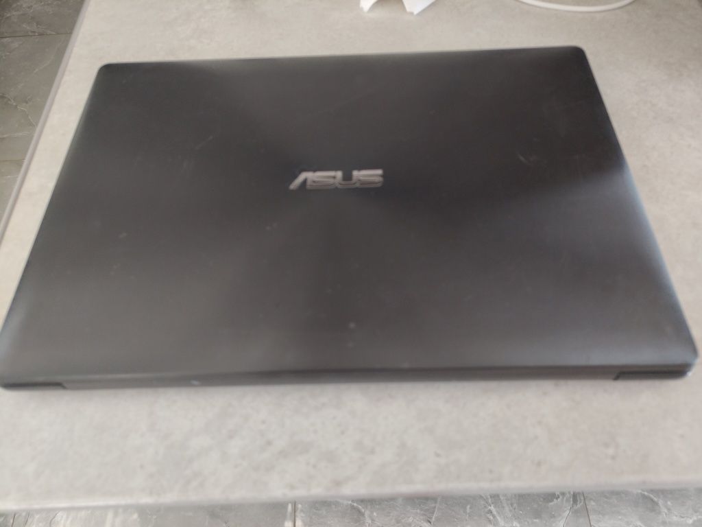 Laptop Asus X553m