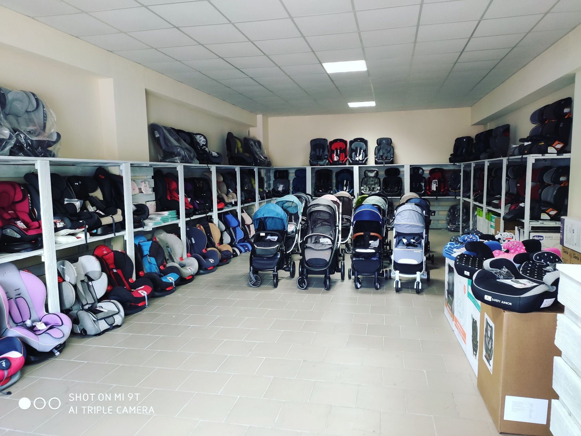 Автокресло Britax-Romer Recaro Evenflo Chicco Автокрісло Запорожье