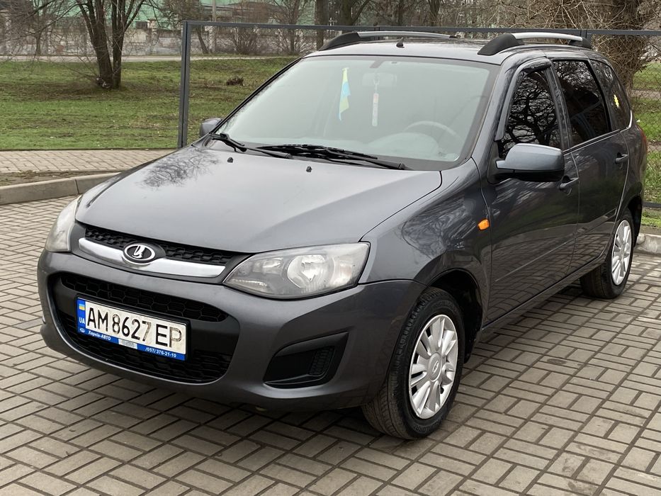 Продам Лада калина в идеальном состояние