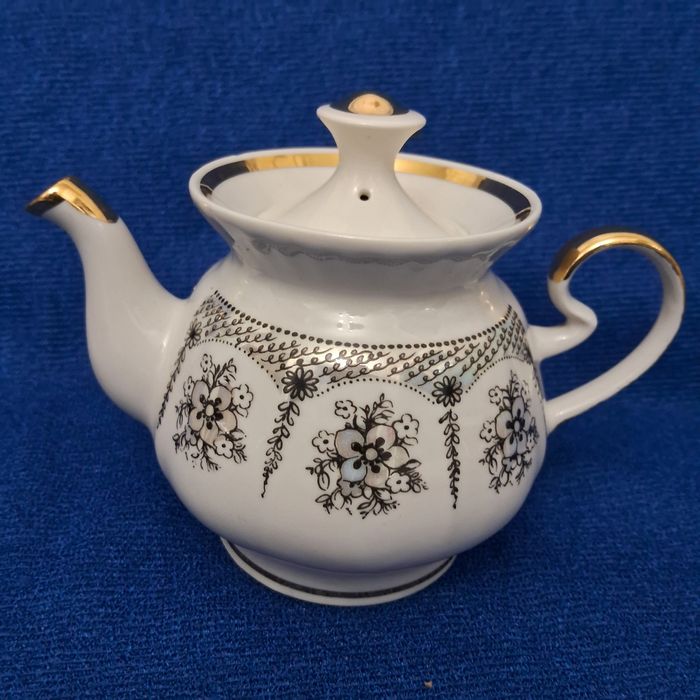 Чайник  заварник  фарфоровый  Барановка Полонное Тернополь