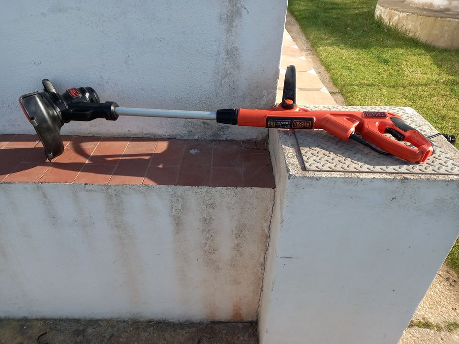 Aparador de relva black decker