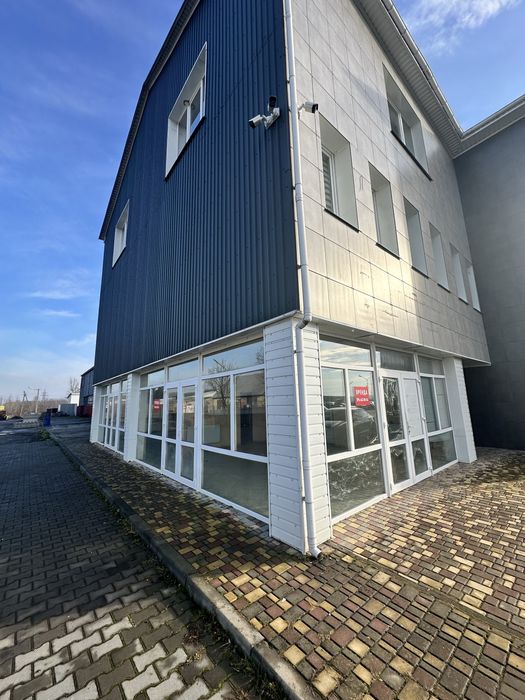 Комерційне приміщення 100 м²