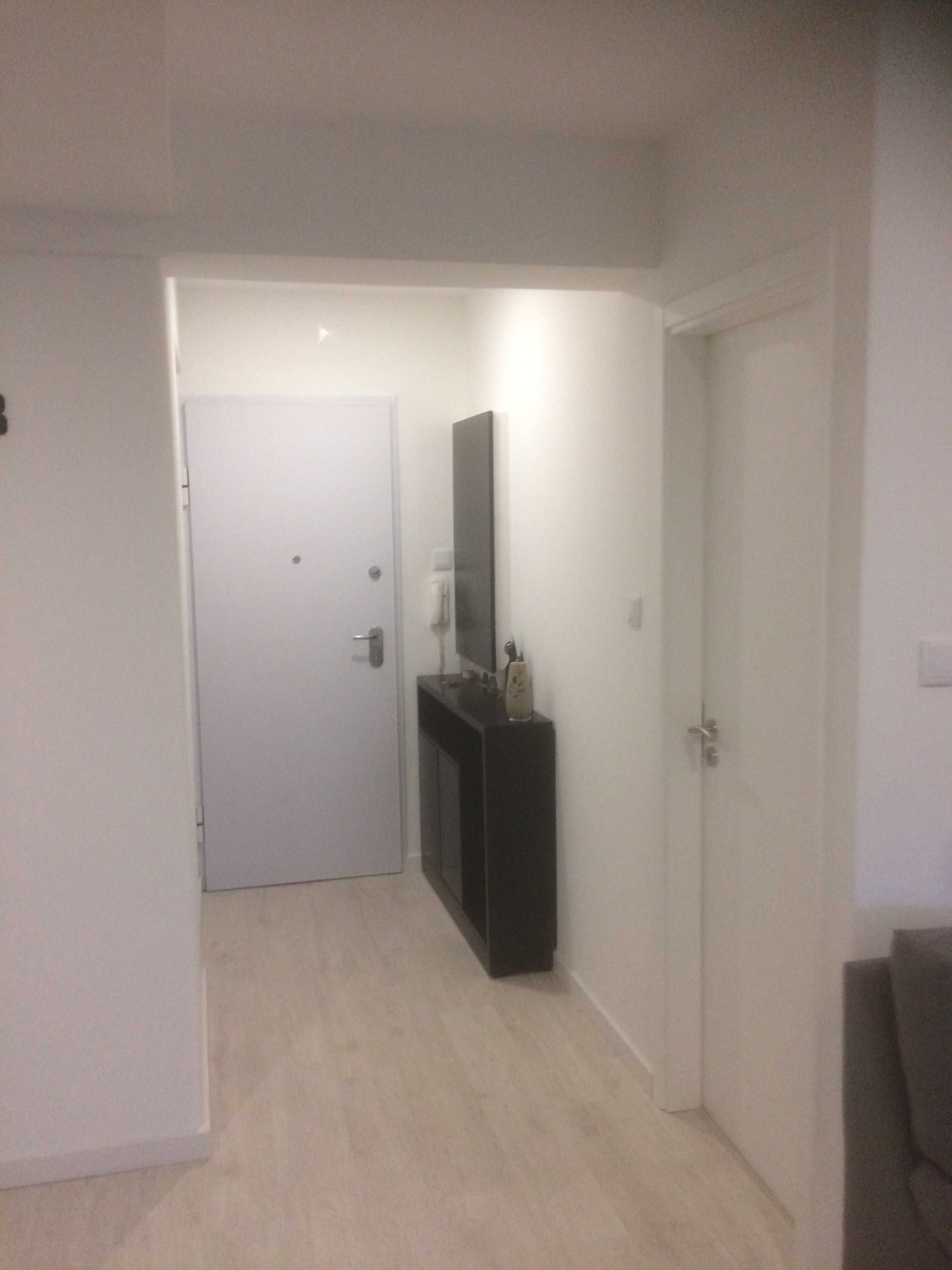 Alugo apartamento junto ao metro de Odivelas