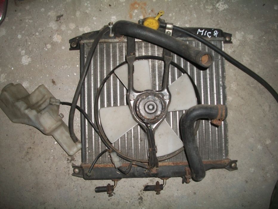 Радиатор Audi 80 Nissan Sunny Micra Fiat Uno Mazda 323 626