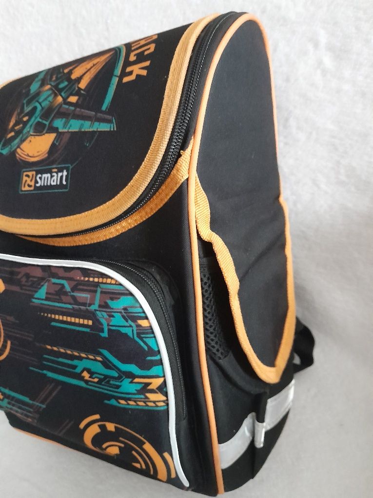 Школьный рюкзак Smart .Каркасный рюкзак Smart.