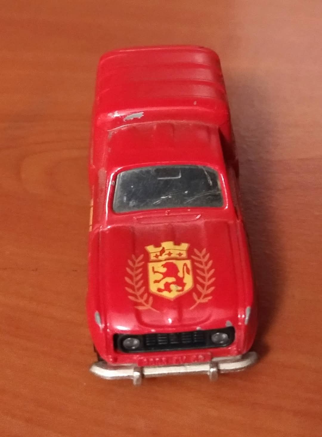 Miniatura antiga - Renault 4L - Majorette