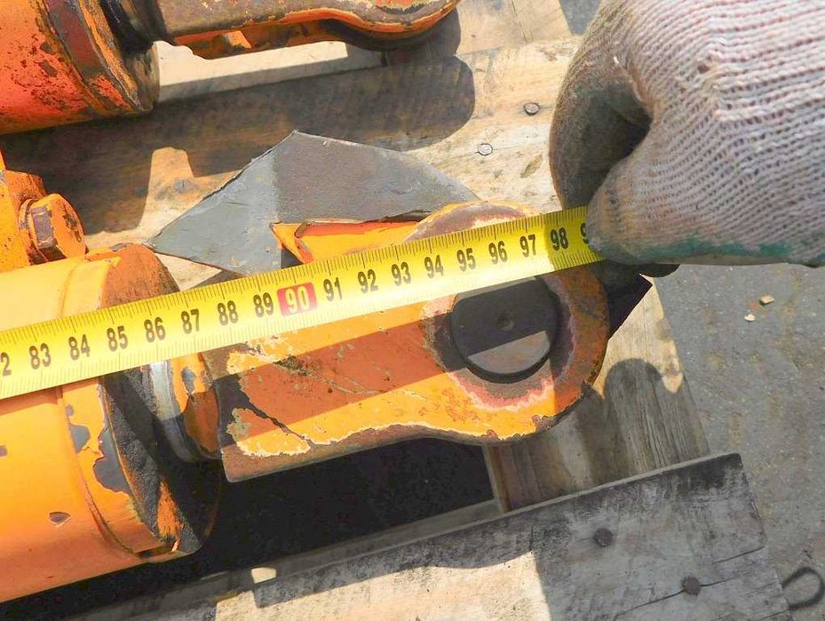 Siłownik Hydrauliczny Dł. 160cm/99cm Skok 61 cm Śmieciarka Dwustronny