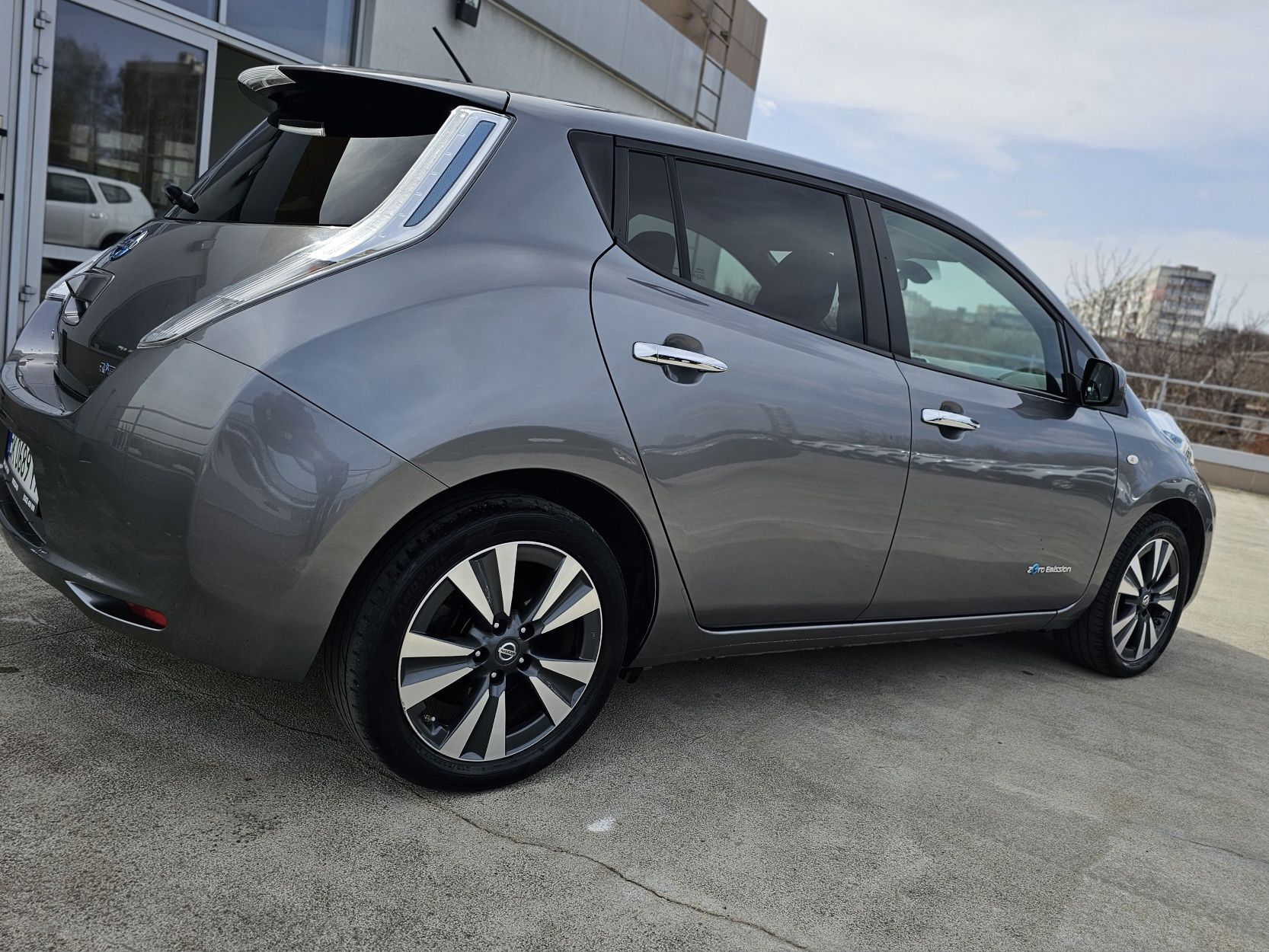 Nissan leaf 2014