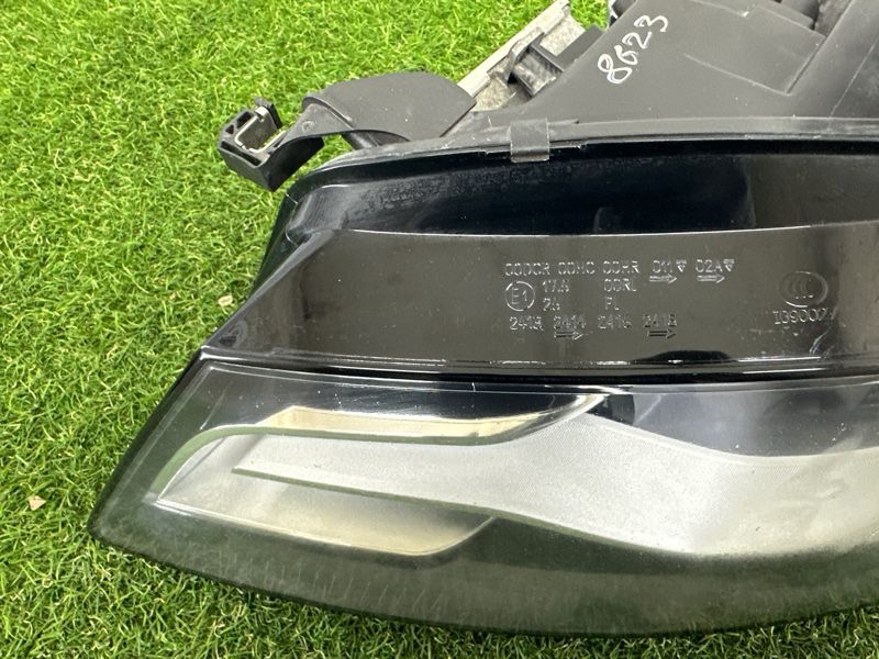 Фара левая AUDI A4 B8 2.0 CAEB 2012