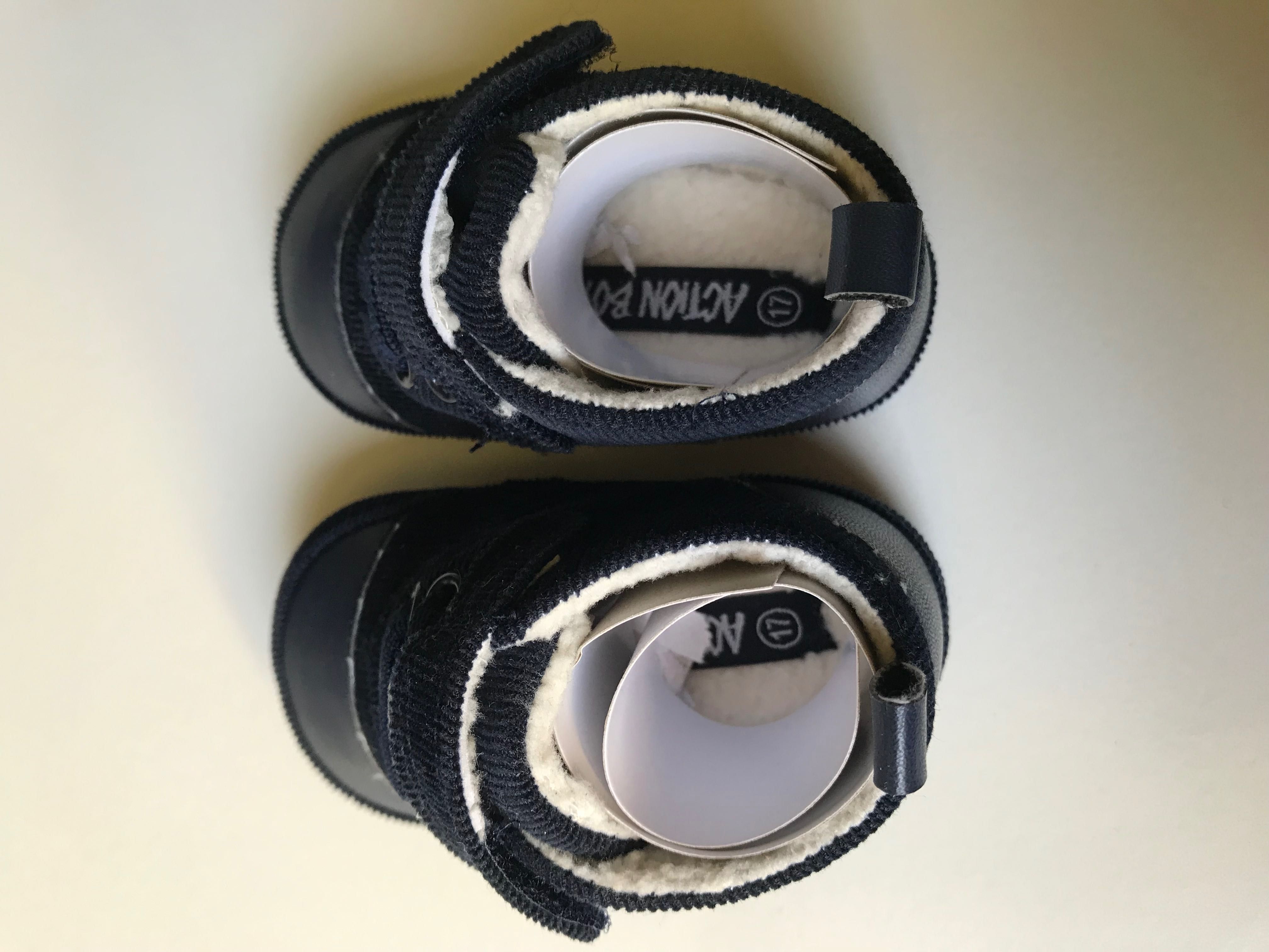 Buty dziecięce buciczki niemowlęce Action Boy rozm. 17, 3-6m chrzciny