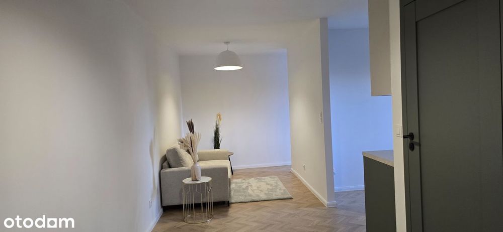 Nowoczesna kawalerka po remoncie z garażem