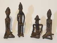 Conjunto de 4 antigas figuras tribais africanas em bronze