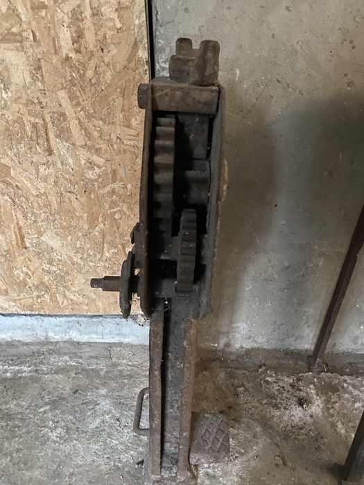 Домкрат механічний 10 т