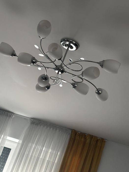 Lampa do salonu duza