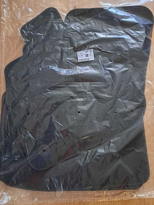 Dywaniki samochodowe welurowe SKODA SUPERB IV