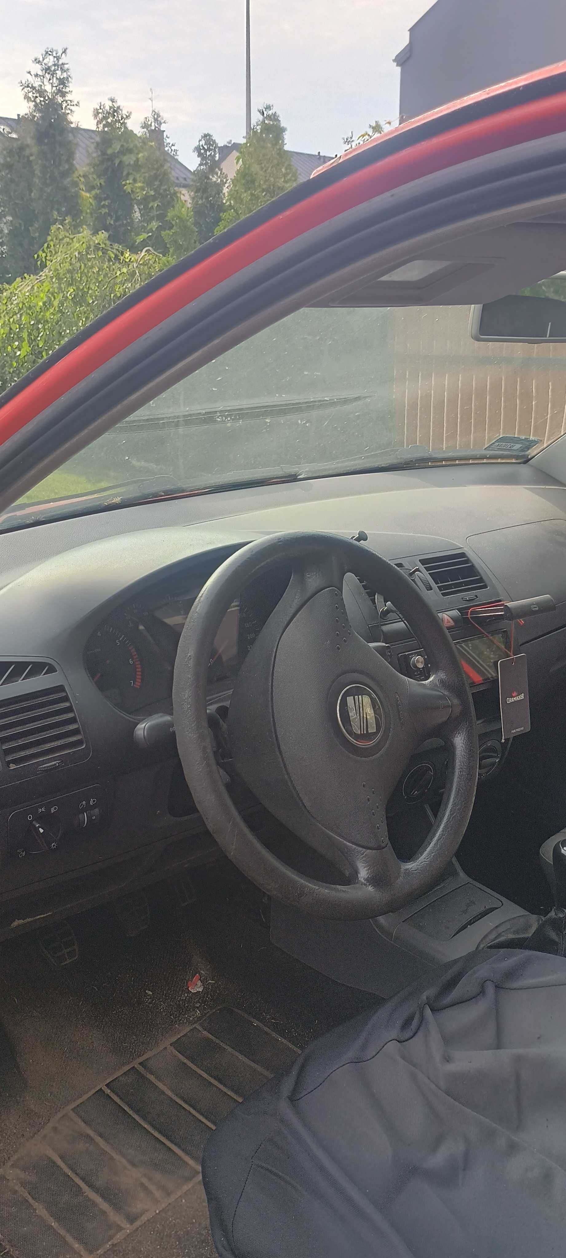 Seat Ibiza 1,4 2001 r