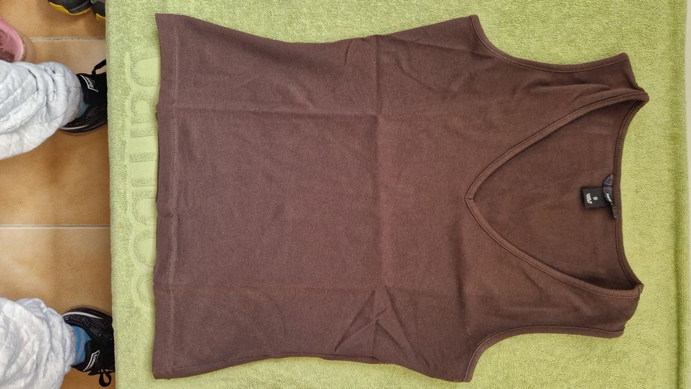T-Shirt H&M tamanho S castanha