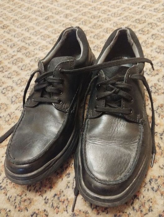 Туфлі шкіряні clarks