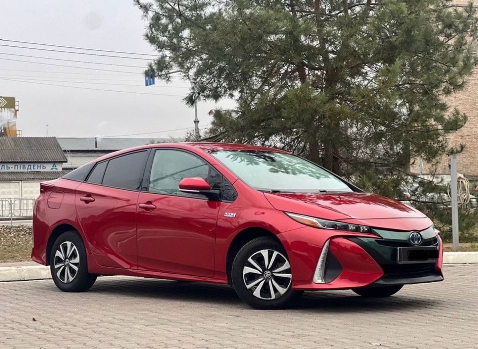 Продам гарного Prius Prime Plagin.100% рідним пробігом