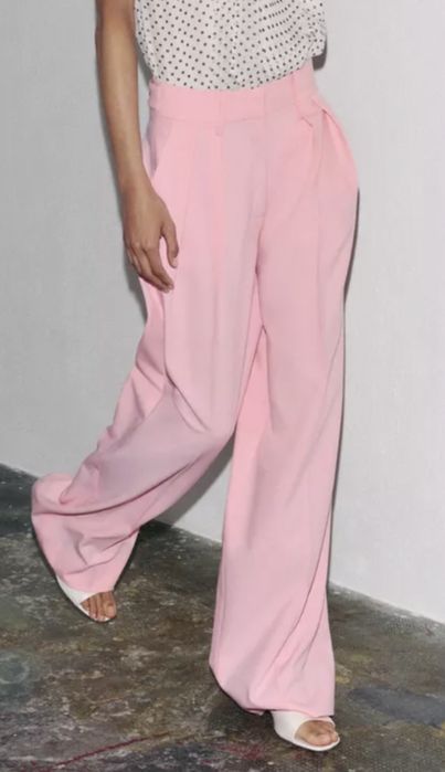 Брюки Zara.