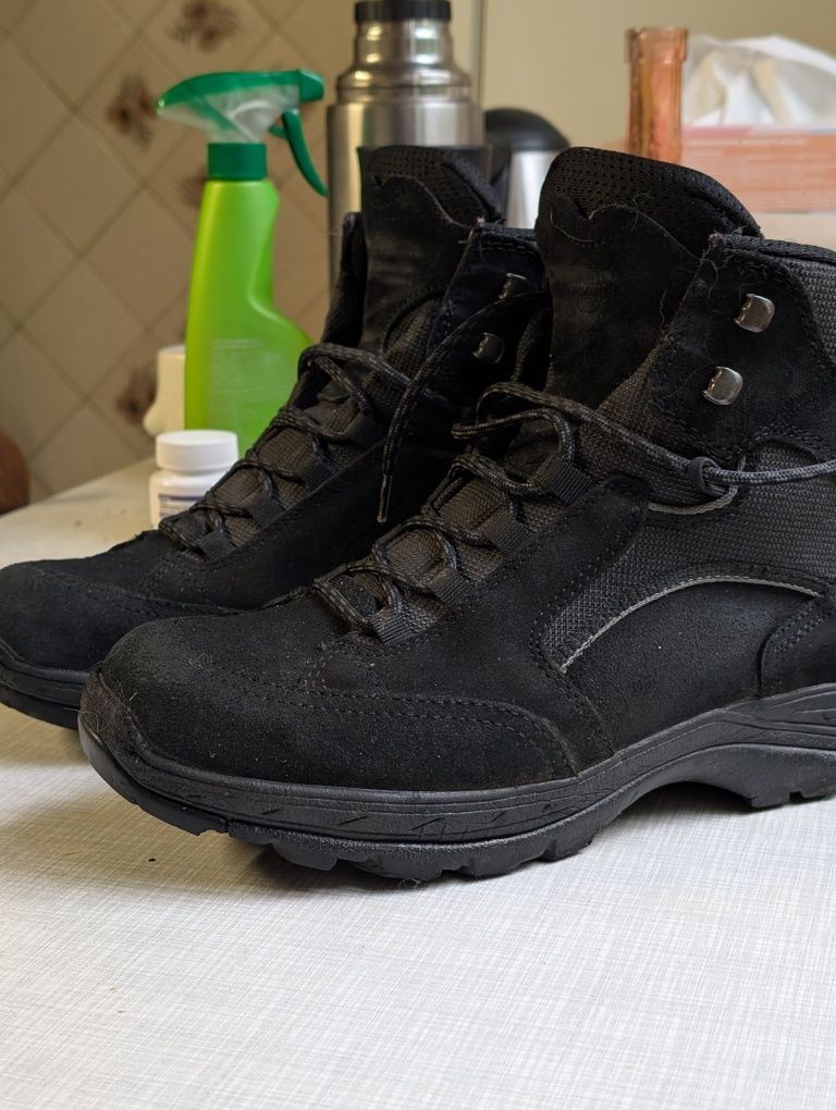 Чорні черевики берці HANWAG Gore-Tex 28.5