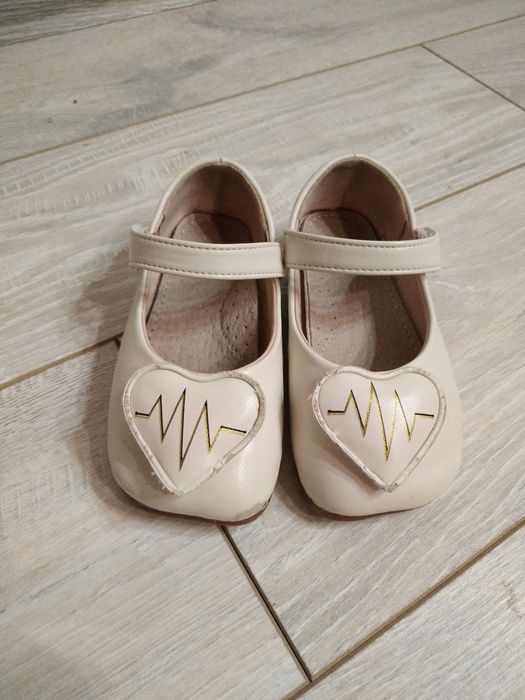 Туфлі для дівчинки, туфельки