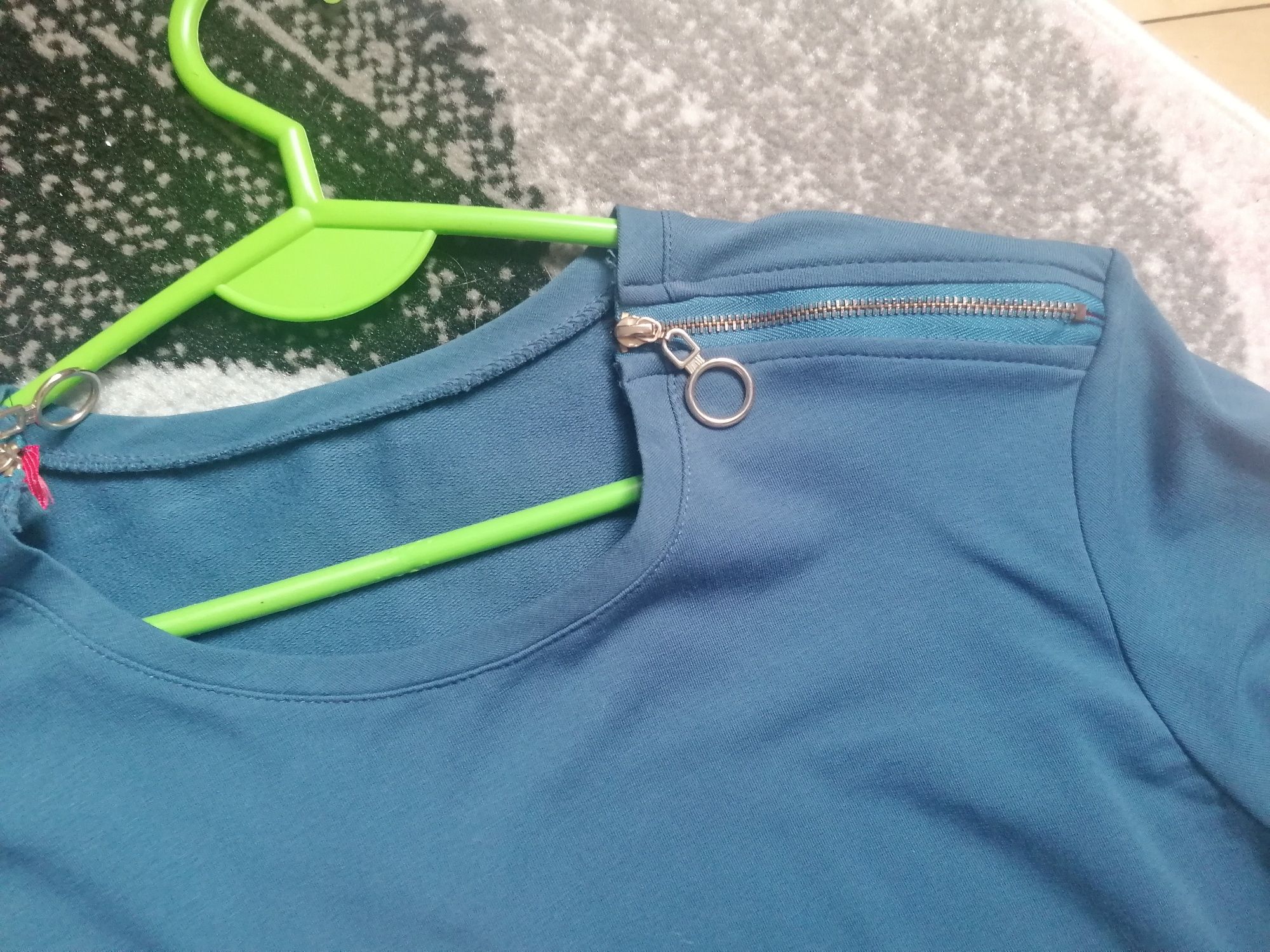 Nowa sukienka z lampasami L/XL.