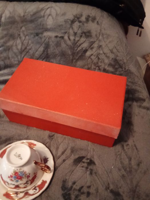 Conj de chávenas antigas.