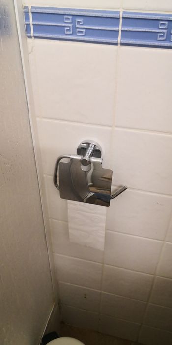 Toalheiros e suporte de casa de banho