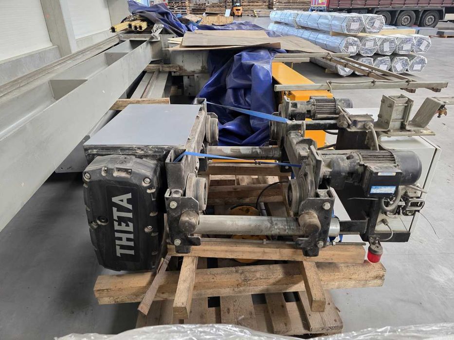 Suwnica natorowa ZBUD 5T estakada 8x18m UDT