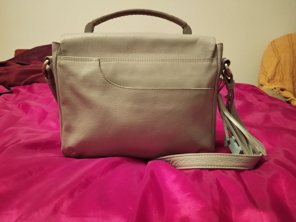 Beżowa torebka Radley London