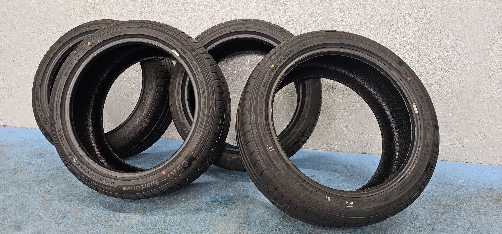 Komplet opon letnich 215/45/17 Ceat sport 7,5mm