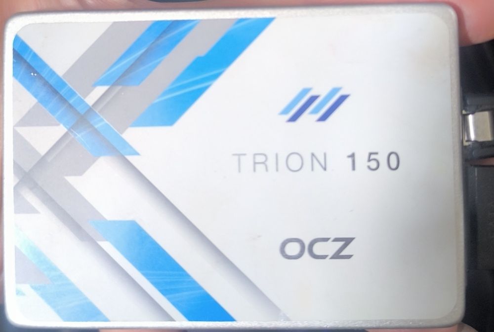Жёсткий диск SSD TRION 150 OCZ 120GB.
