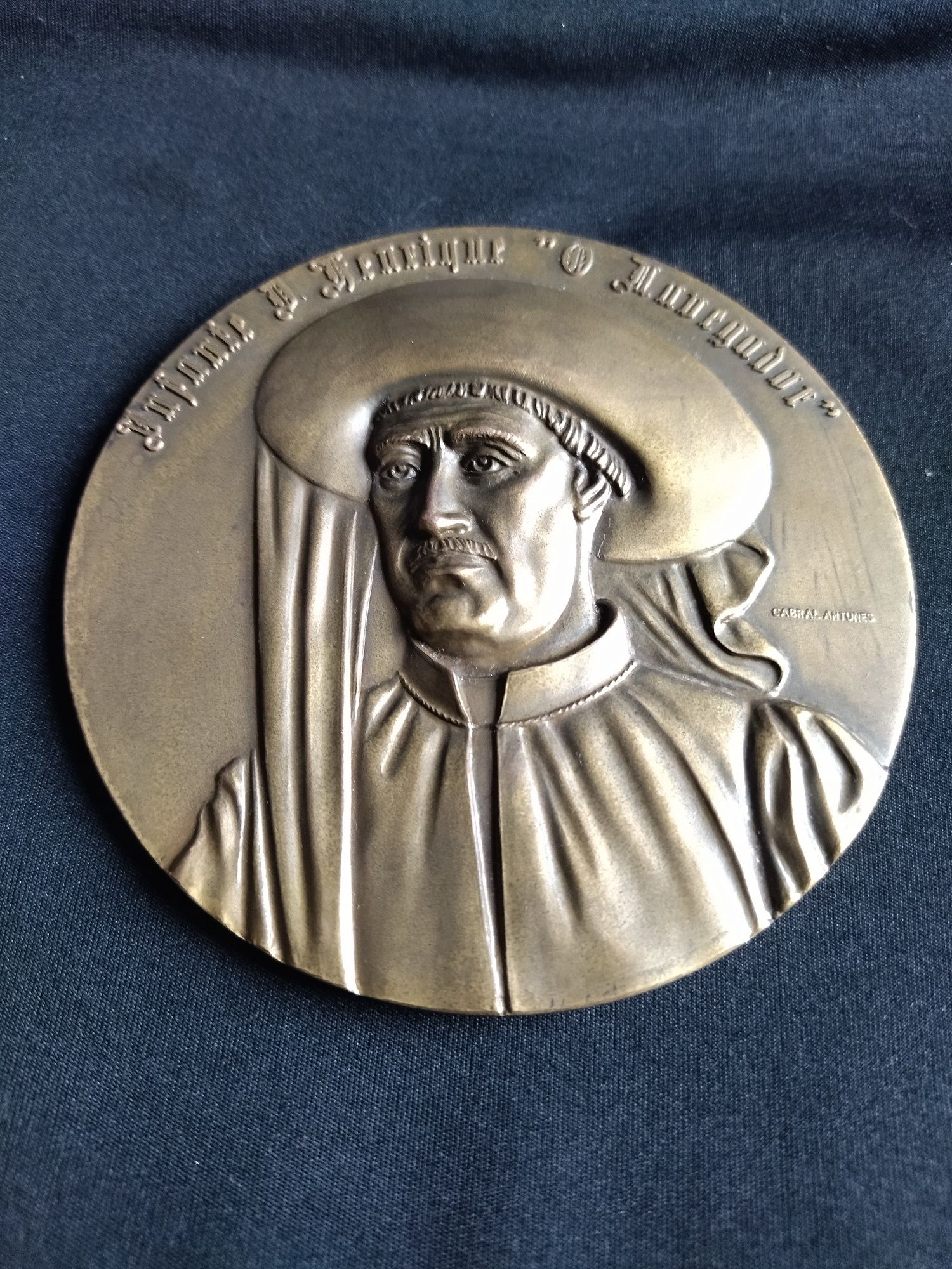 Medalha de Bronze Infante D. Henrique do Mestre Cabral Antunes