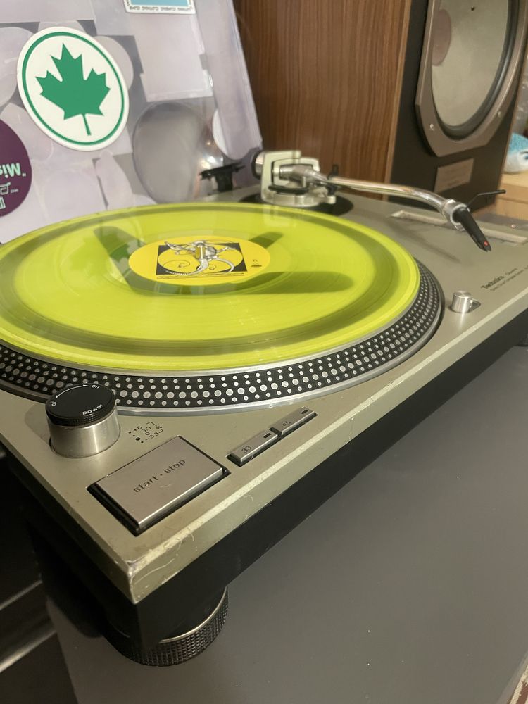 Technics sl1200 mk 2