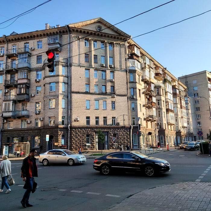 Комерційне приміщення на Арсенальній! вул. Грушевського. 34/1 БЕЗ %