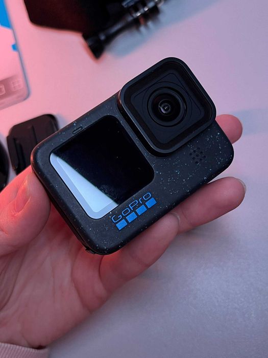 GoPro Hero 12 з хорошим комплектом