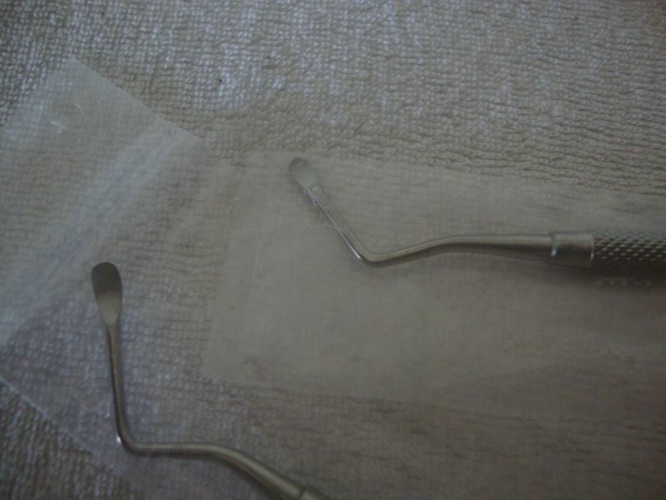 3 utensilios Odontológicos, Ainda embalados