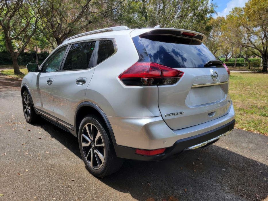 Nissan Rogue SL      2019