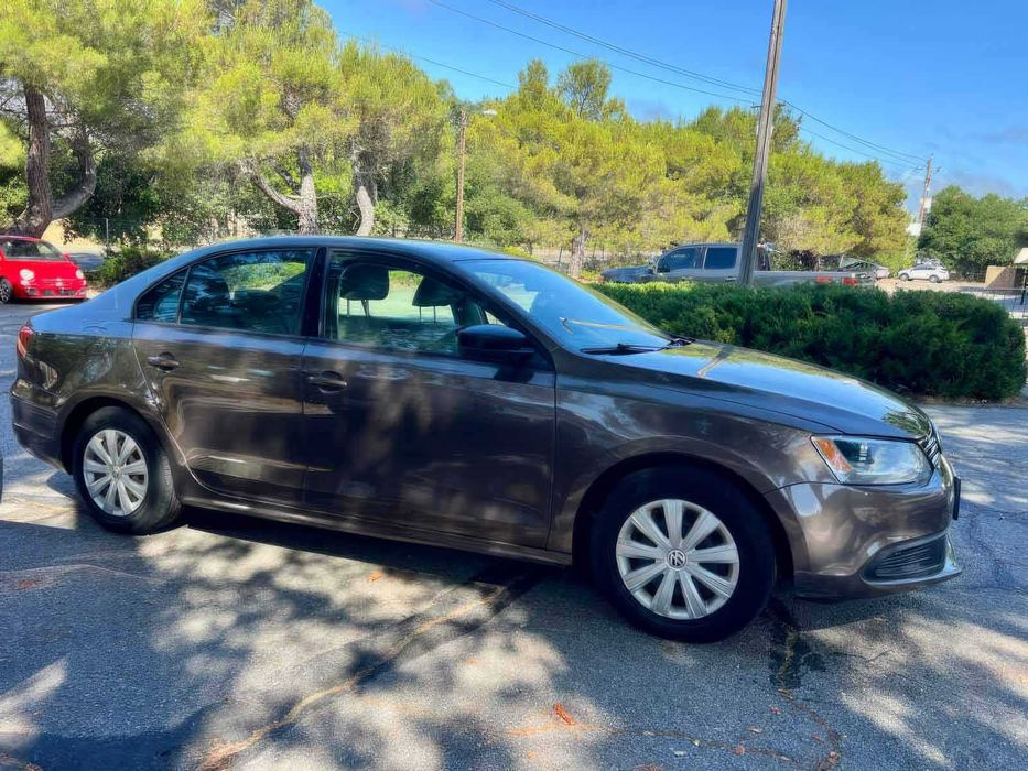 Volkswagen Jetta S      2014