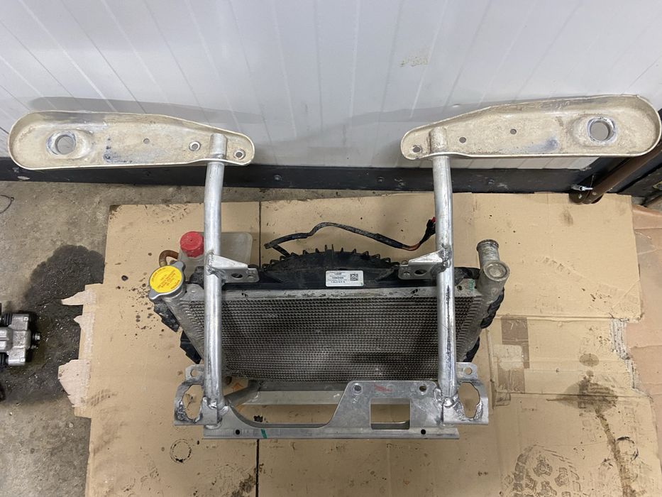 Chłodnica stelaż wentylator zbiorniczek płynu Polaris sportsman 850