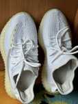 YEEZY 350 Boost V2