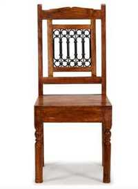 Almi Decor Drewniane krzesło z żeliwnymi dekoracjami