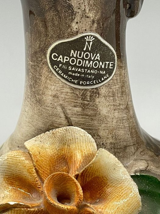 Jarra pequena campodimonte