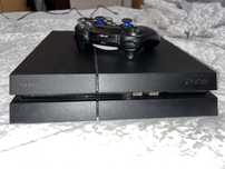PS4 500GB + 3 comandos (2 originais) – Pronta a jogar!